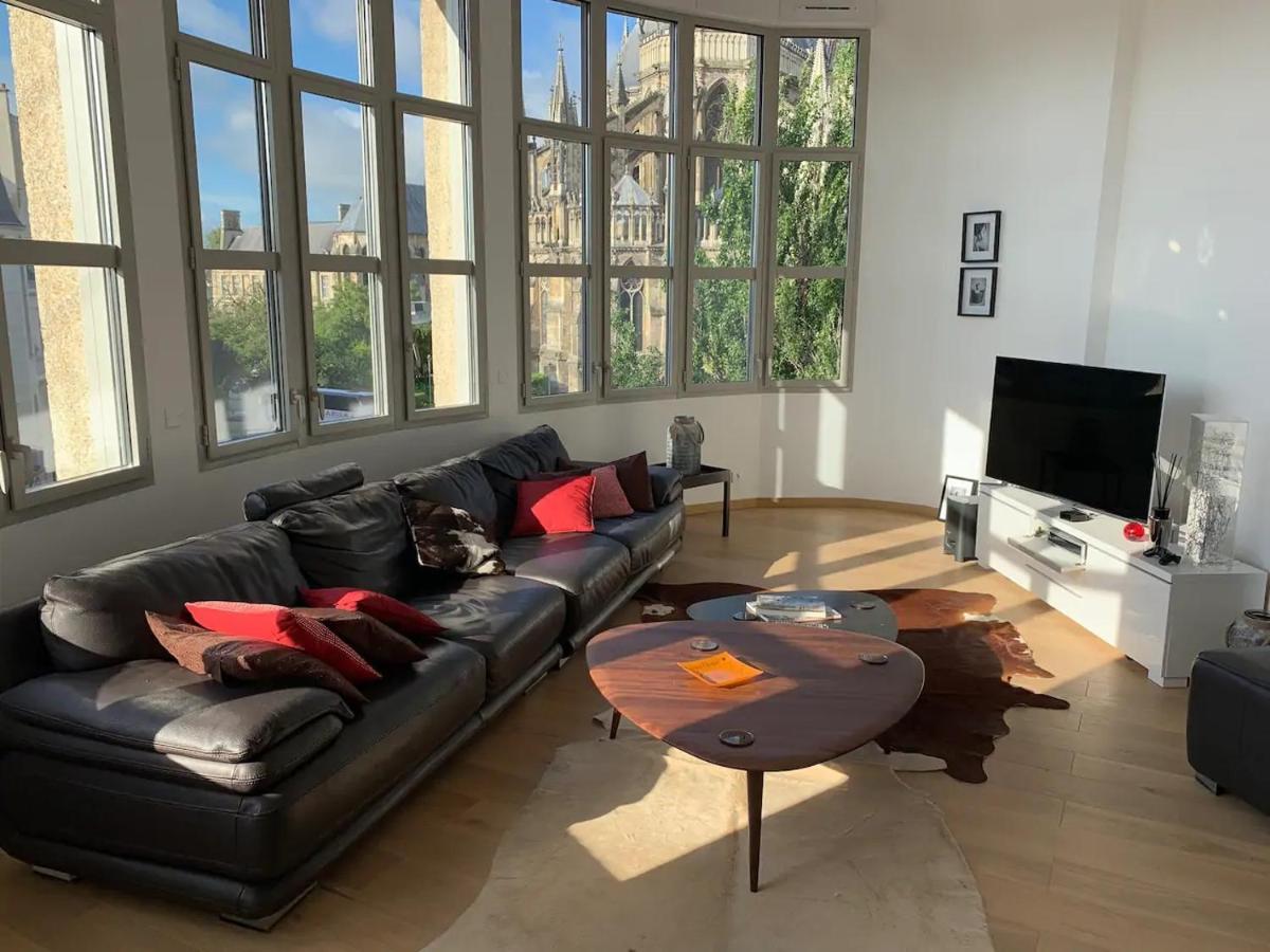 Loft Des Sacres - Vue Unique Sur La Cathedrale Appartement Reims Buitenkant foto